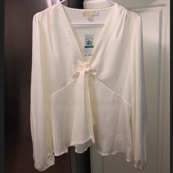 BEAUTIFUL MICHAEL KORS TOP 😍❤️ - Picture 2 of 4